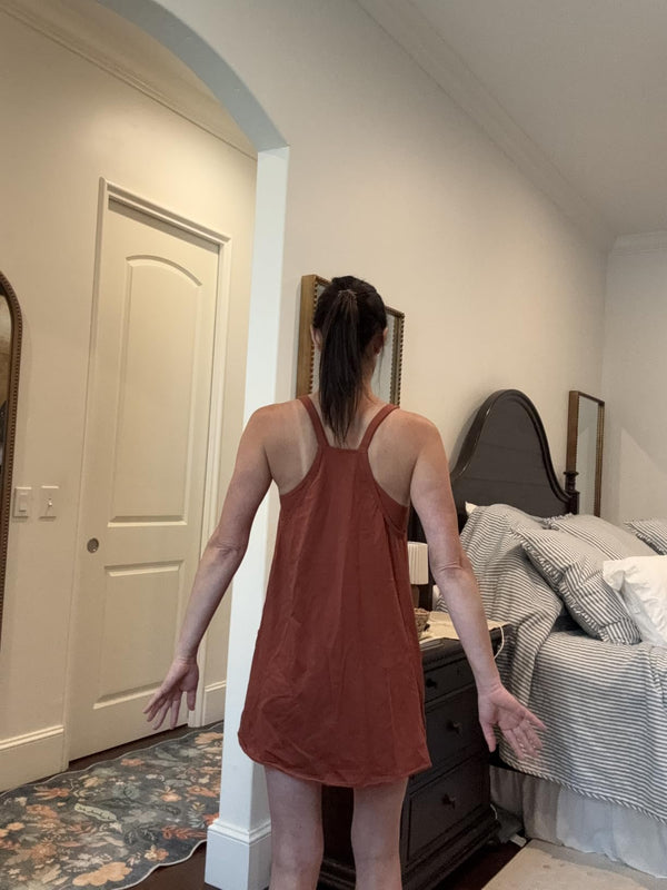 Soft everyday outfit on the go